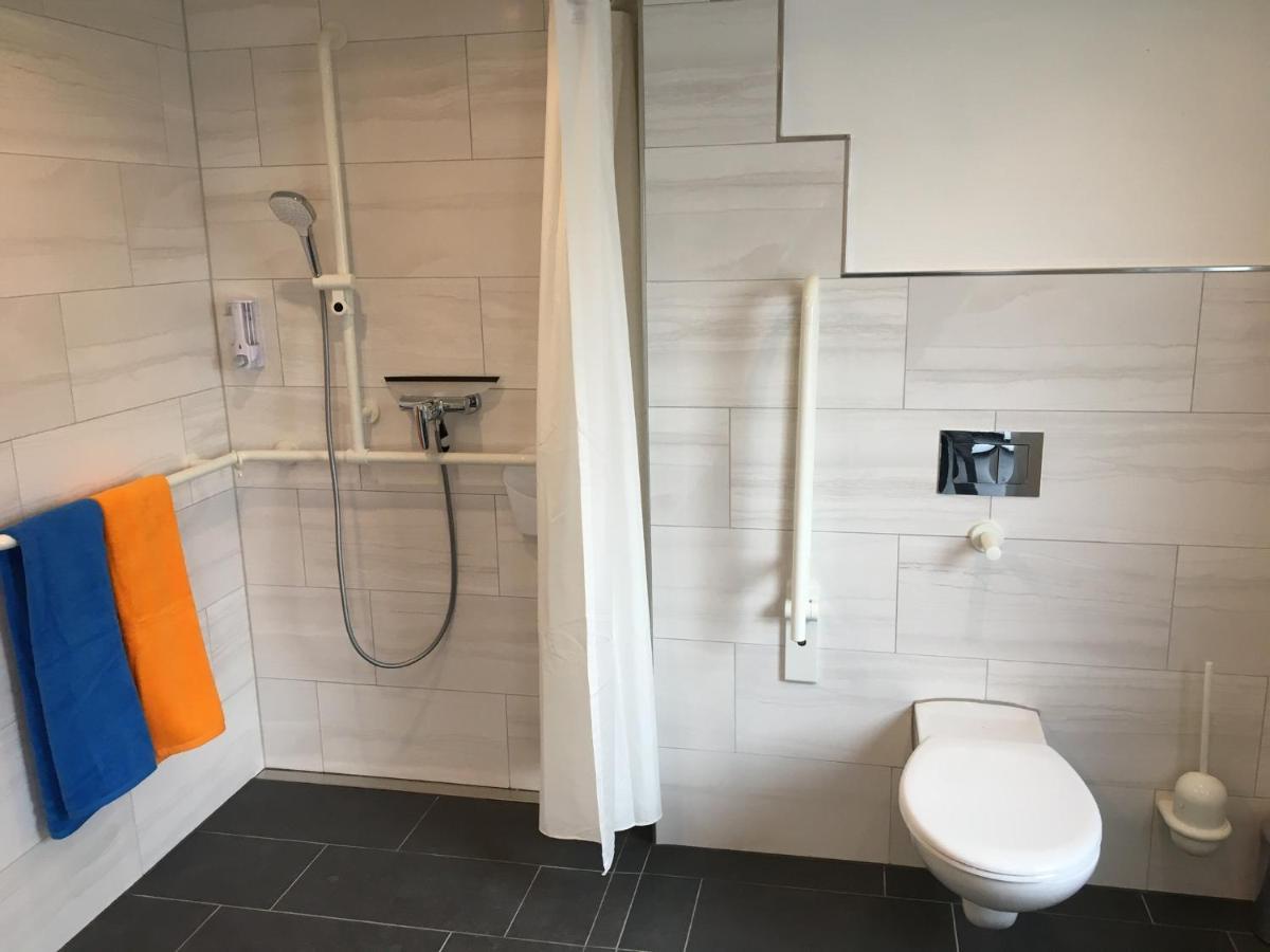 Ferienwohnung Rinteln: Cozy 4-Star Apartment with Terrace Exterior photo